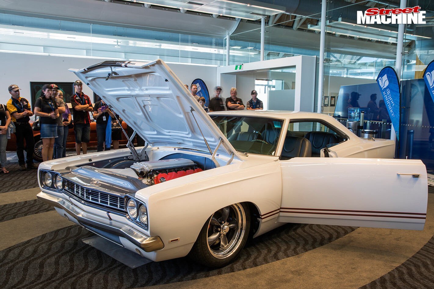 V10-DODGE-VIPER-POWERED-PLYMOUTH-GTX--NZ-open