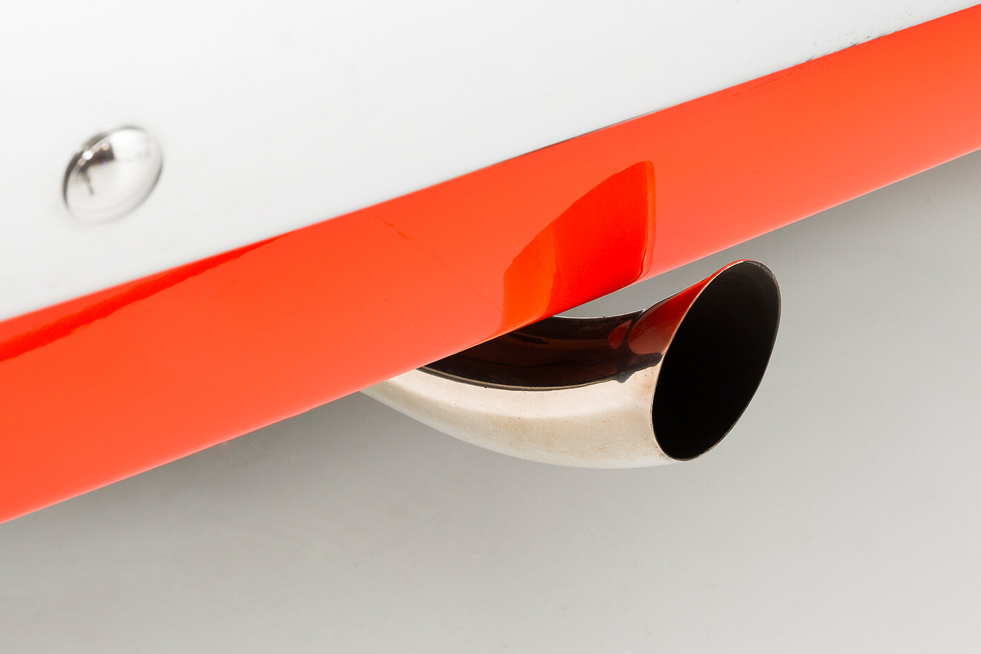 Chrysler Charger exhaust tip