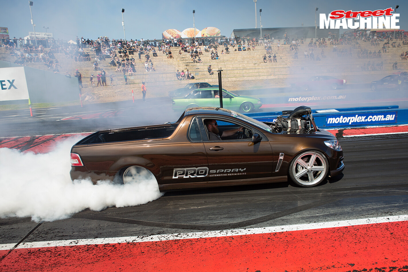 VF Commodore Ute Burnout