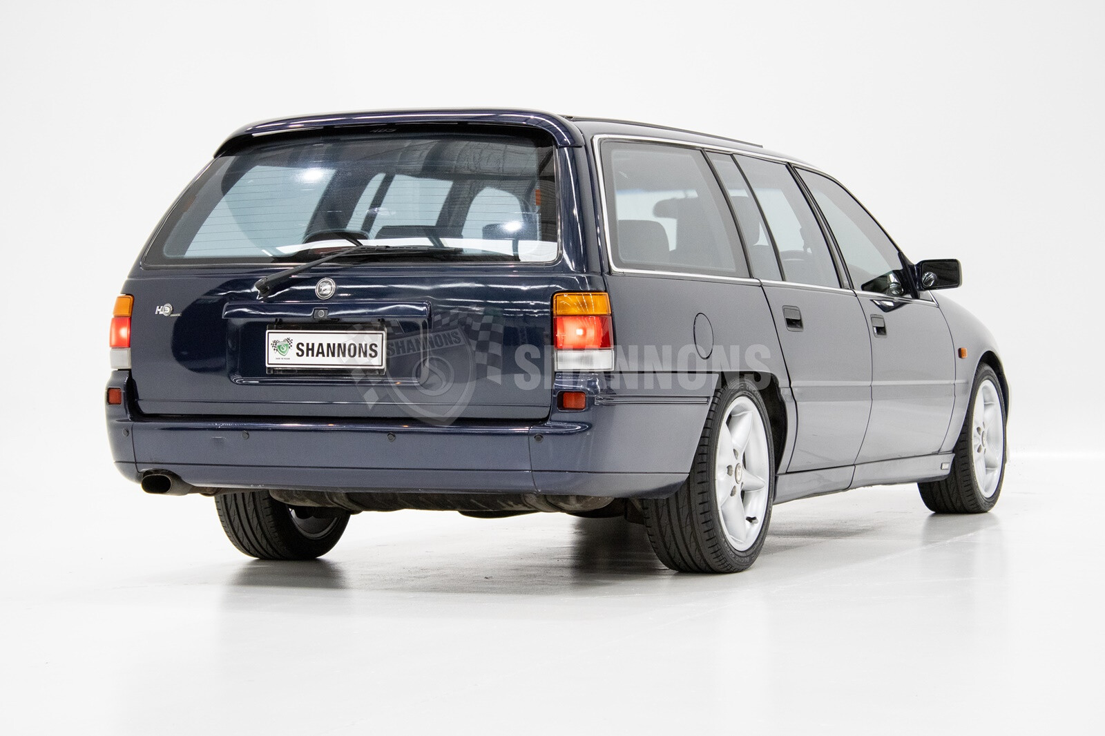 ed301165/vr commodore hsv wagon 4 jpg