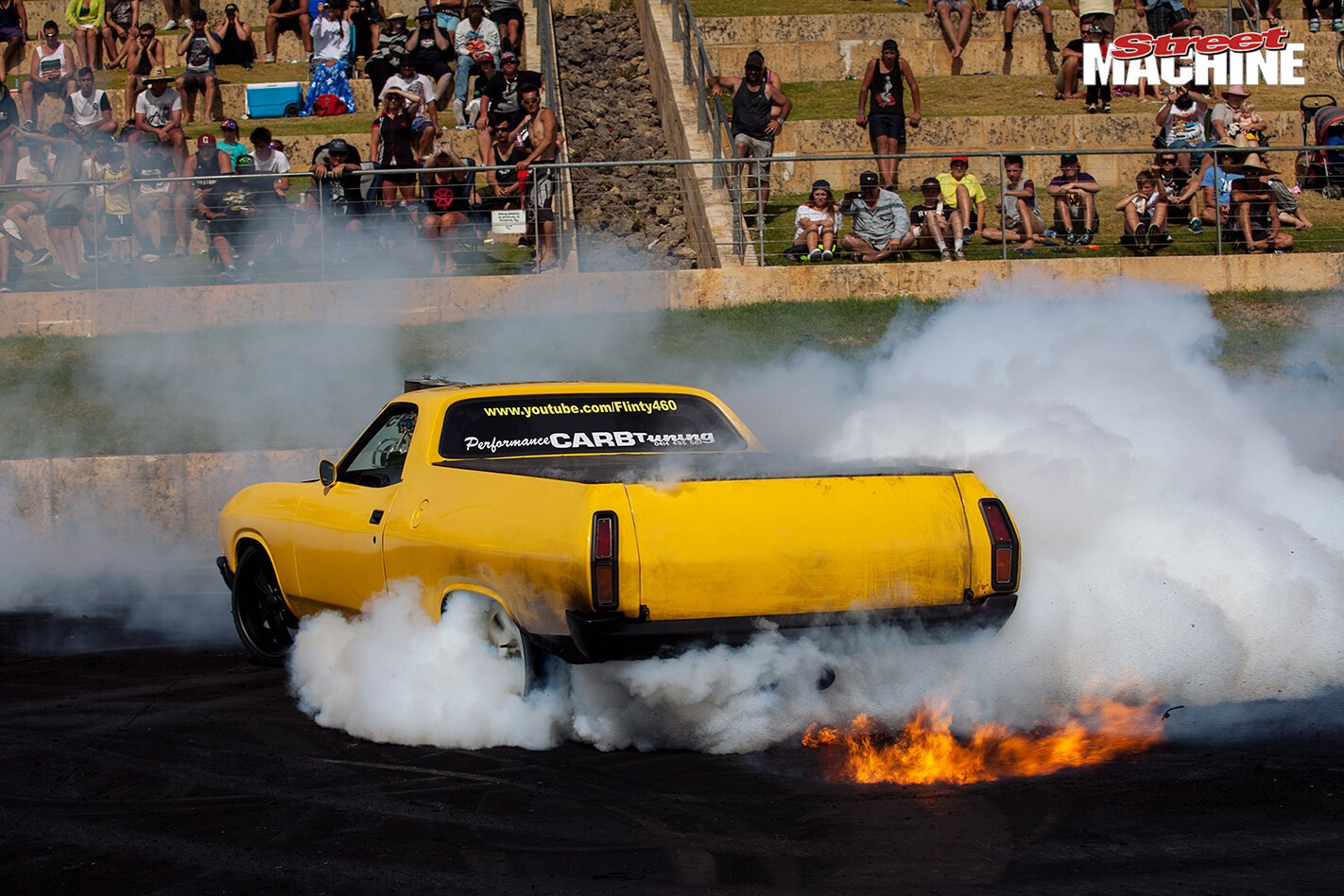XB Ute Burnout Motorvation