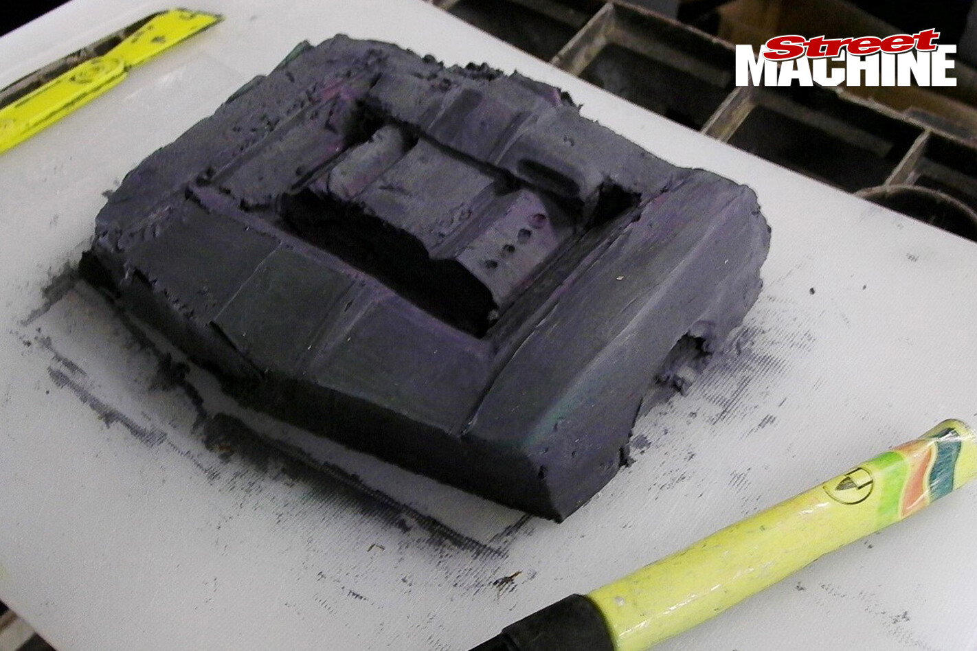 XBOSS-Falcon -40-clay -engine -bay