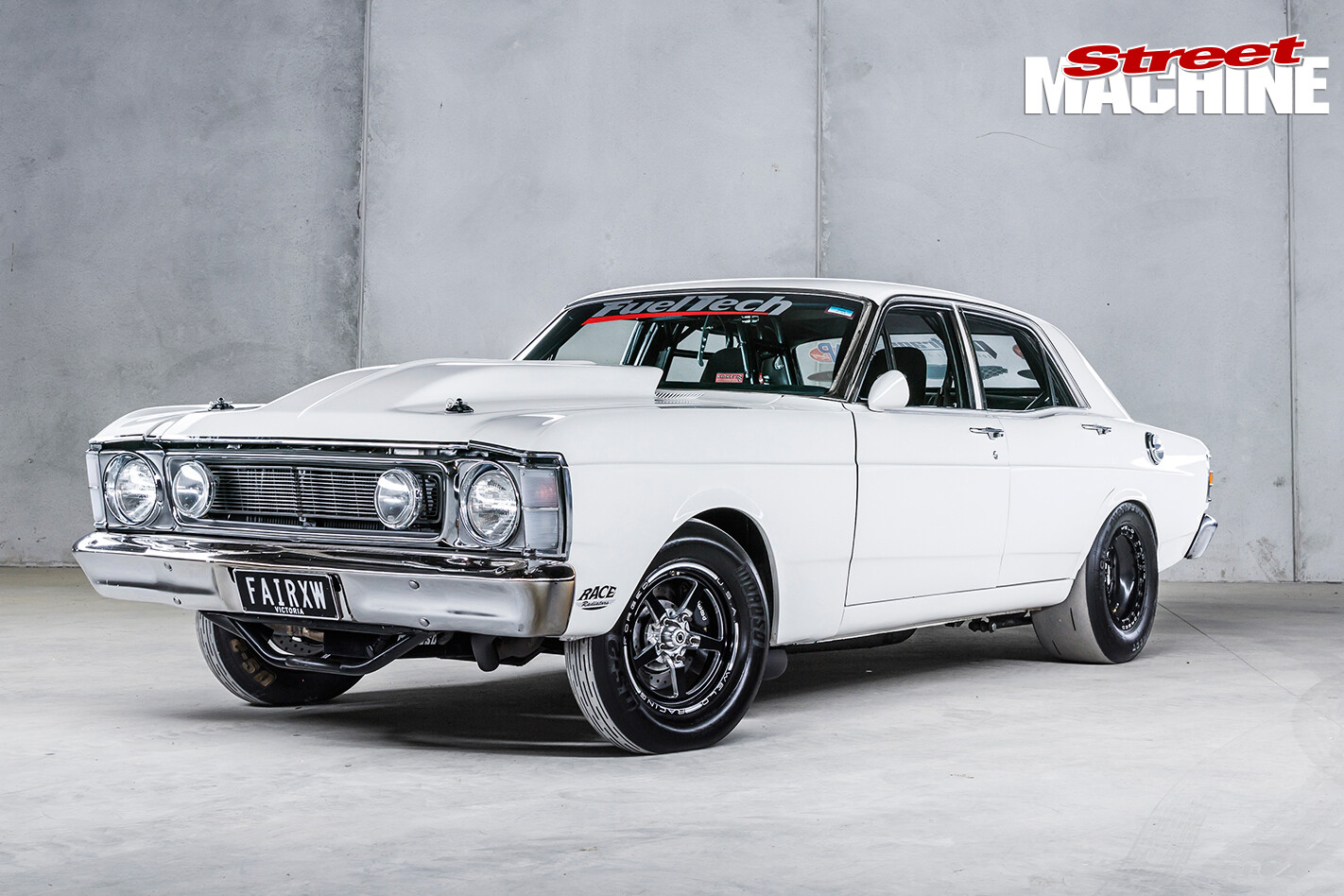 XW-Falcon -13-white