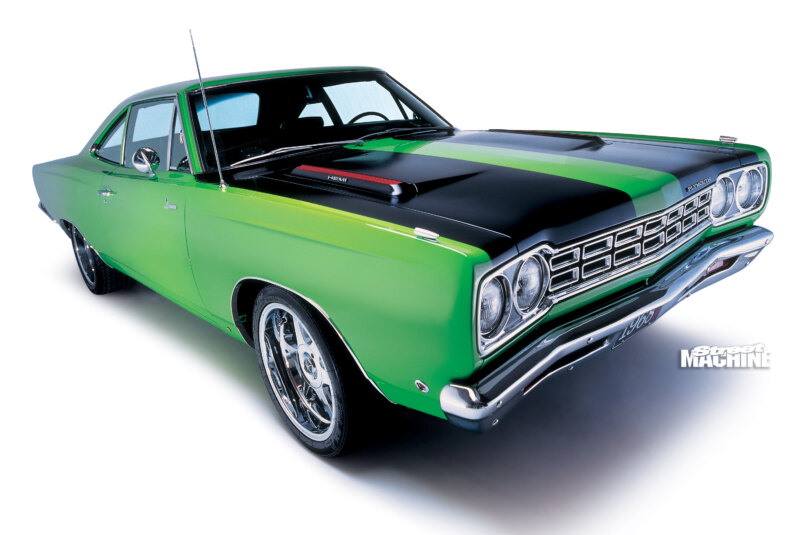 Barry Keach's 1968 Hemi Road Runner featured in the January 2003 issue of Street Machine